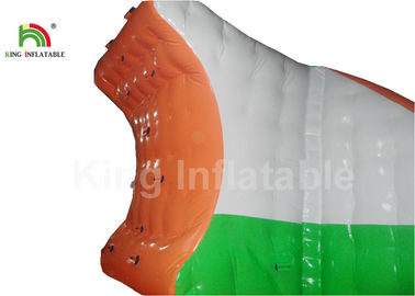 سفارشی 9 * 7.5 متر برج غواصی بادی با اسلاید اسباب بازی آب برای پارک آب