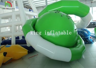 سبز / سفید UFO شکل pvc تسمه یا طناب بادی شناور شناور اسباب بازی آب زحل برای صعود