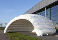 چادر رویدادی با ساختار گنبد بادی سفید غول پیکر برای تجاری